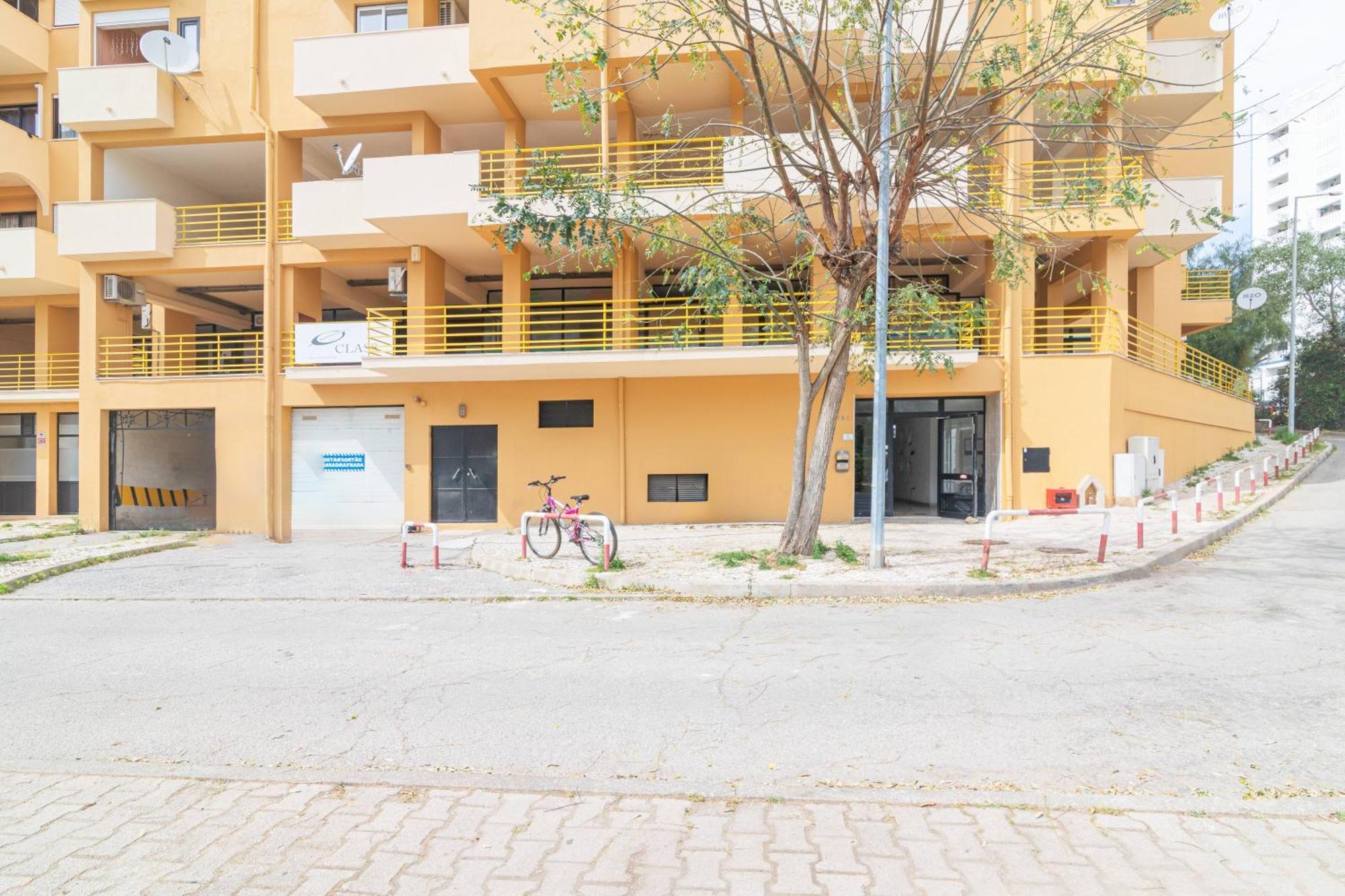 Apartamento Patio Da Rocha - Silhueta Citadina