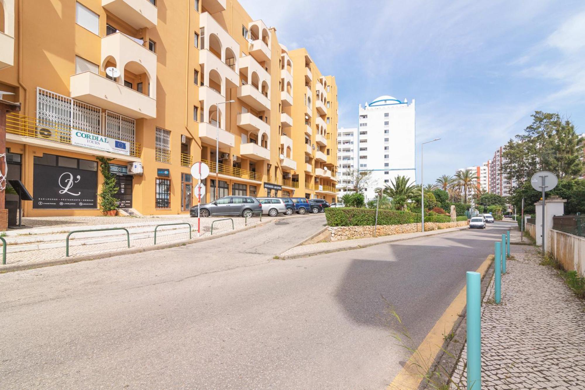 Apartment Patio Da Rocha - Silhueta Citadina